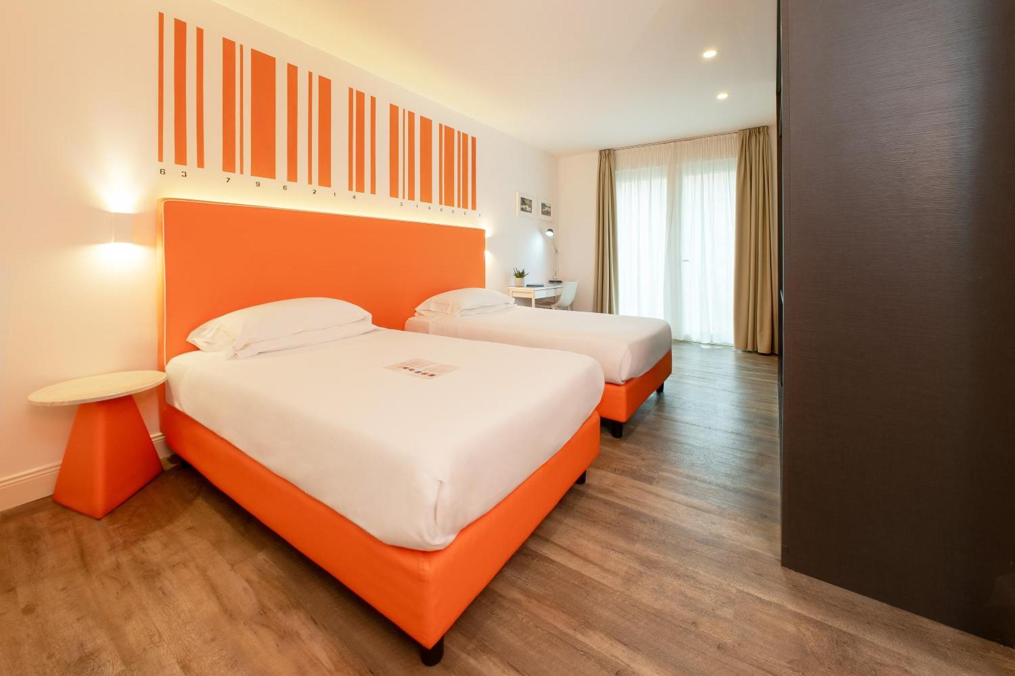 Hotel Al Campanile - Luxury Suites & Apartments Baveno Exterior foto