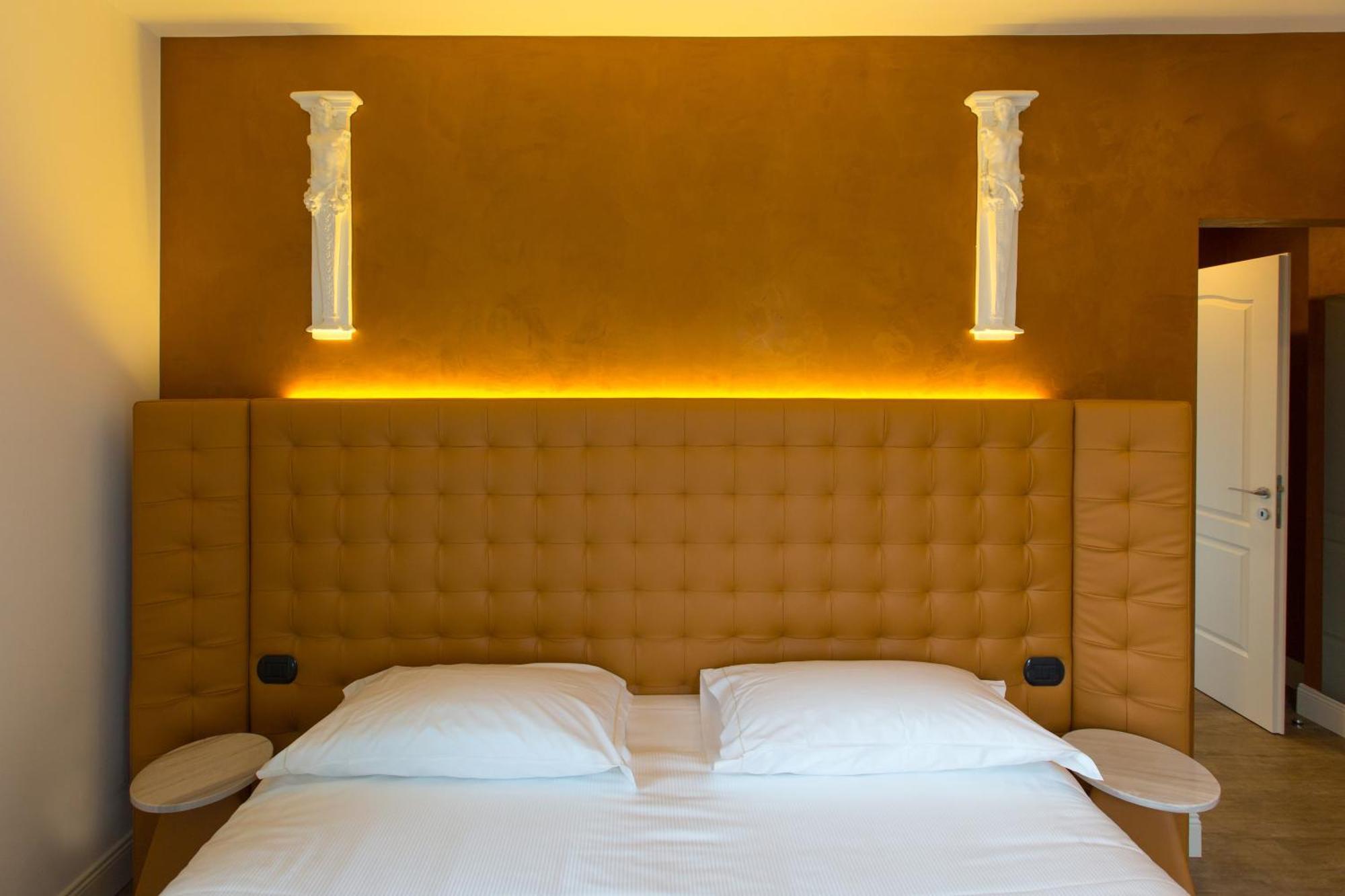 Hotel Al Campanile - Luxury Suites & Apartments Baveno Exterior foto